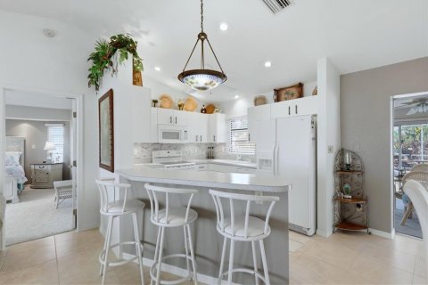 Villa ou maison à vendre à Port Charlotte, Floride: 2 chambres, 144.09 m2 № 2419674 - photo 14