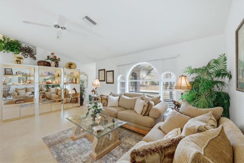 Villa ou maison à vendre à Port Charlotte, Floride: 2 chambres, 144.09 m2 № 2419674 - photo 8