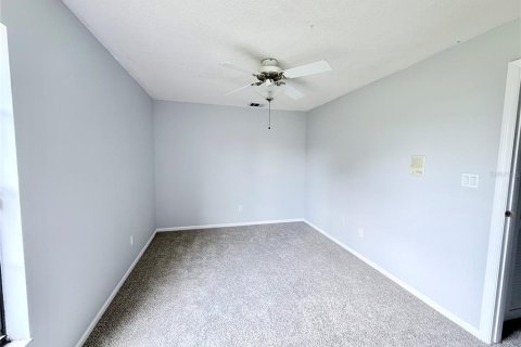 House in Casselberry, Florida 4 bedrooms, 208.38 sq.m. № 1547721 - photo 23
