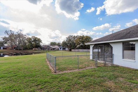 House in Casselberry, Florida 4 bedrooms, 208.38 sq.m. № 1547721 - photo 29