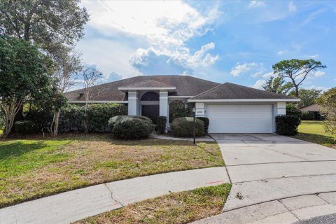 House in Casselberry, Florida 4 bedrooms, 208.38 sq.m. № 1547721 - photo 1