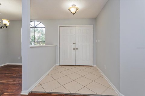 House in Casselberry, Florida 4 bedrooms, 208.38 sq.m. № 1547721 - photo 2