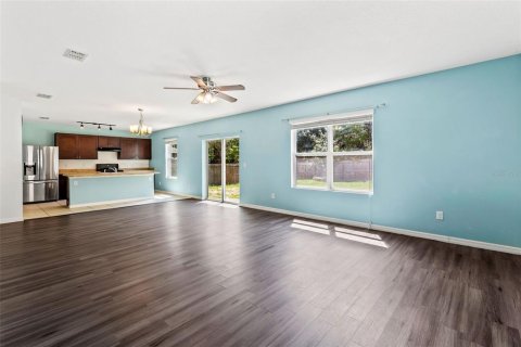 Villa ou maison à vendre à Deltona, Floride: 4 chambres, 231.05 m2 № 1909271 - photo 16