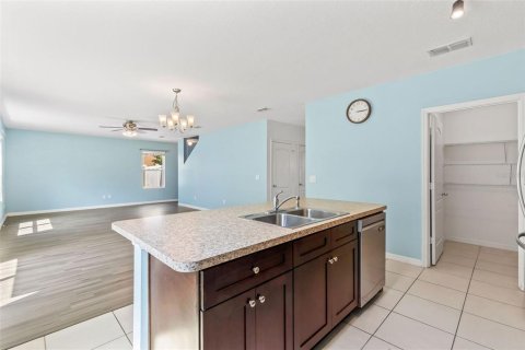 Villa ou maison à vendre à Deltona, Floride: 4 chambres, 231.05 m2 № 1909271 - photo 20