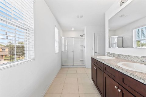 Villa ou maison à vendre à Deltona, Floride: 4 chambres, 231.05 m2 № 1909271 - photo 23