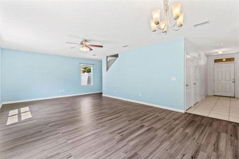 Villa ou maison à vendre à Deltona, Floride: 4 chambres, 231.05 m2 № 1909271 - photo 13