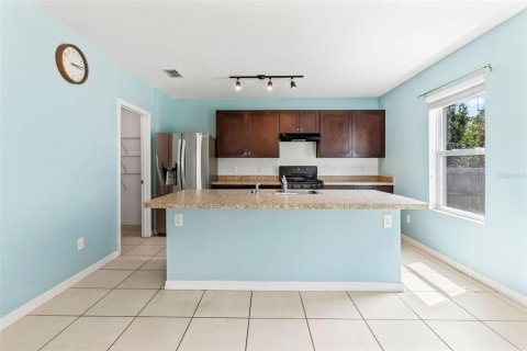 Villa ou maison à vendre à Deltona, Floride: 4 chambres, 231.05 m2 № 1909271 - photo 18