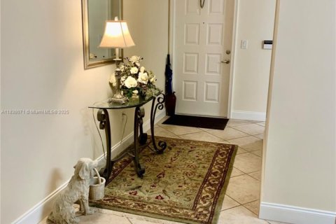 Copropriété à vendre à Tamarac, Floride: 2 chambres, 140.56 m2 № 1937193 - photo 2