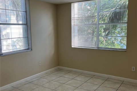 Condominio en venta en Miami, Florida, 2 dormitorios, 96.25 m2 № 1861386 - foto 13