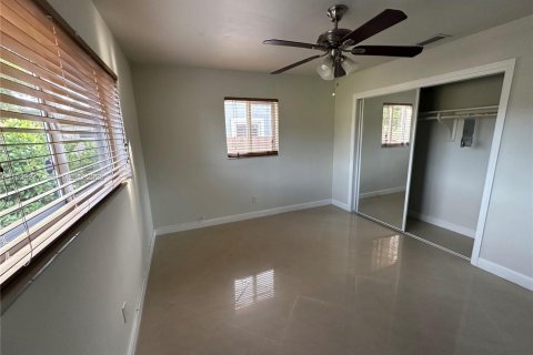 Villa ou maison à louer à Hollywood, Floride: 3 chambres, 119.1 m2 № 1987617 - photo 17