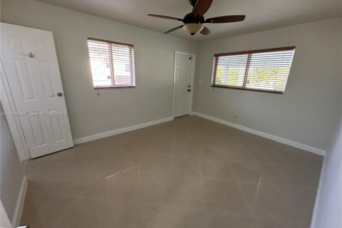 Villa ou maison à louer à Hollywood, Floride: 3 chambres, 119.1 m2 № 1987617 - photo 11