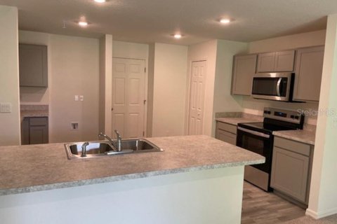 House in Palm Coast, Florida 4 bedrooms, 167.78 sq.m. № 1396472 - photo 2