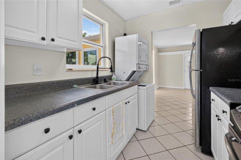Villa ou maison à vendre à North Port, Floride: 2 chambres, 60.11 m2 № 2227304 - photo 28
