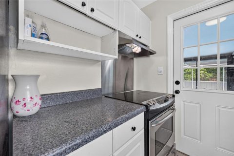 Villa ou maison à vendre à North Port, Floride: 2 chambres, 60.11 m2 № 2227304 - photo 26