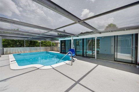 Villa ou maison à vendre à North Port, Floride: 2 chambres, 60.11 m2 № 2227304 - photo 15