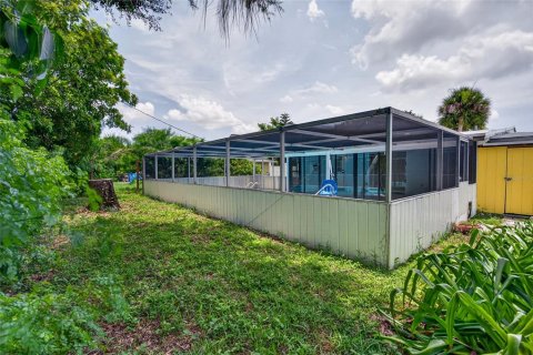 Villa ou maison à vendre à North Port, Floride: 2 chambres, 60.11 m2 № 2227304 - photo 19