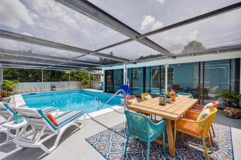 Villa ou maison à vendre à North Port, Floride: 2 chambres, 60.11 m2 № 2227304 - photo 14