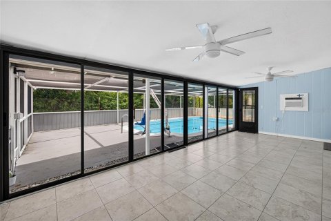Villa ou maison à vendre à North Port, Floride: 2 chambres, 60.11 m2 № 2227304 - photo 11