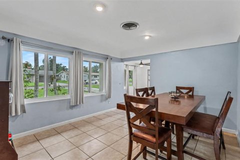 Villa ou maison à vendre à Lakeland, Floride: 3 chambres, 172.98 m2 № 2406738 - photo 5