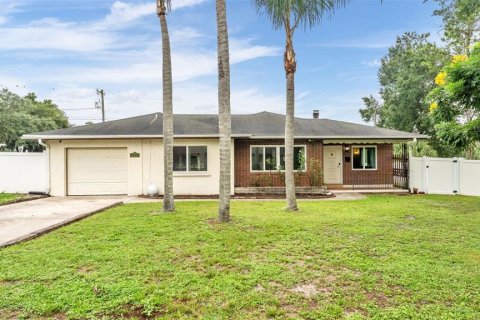 Villa ou maison à Lakeland, Floride 3 chambres, 172.98 m2 № 2406738
