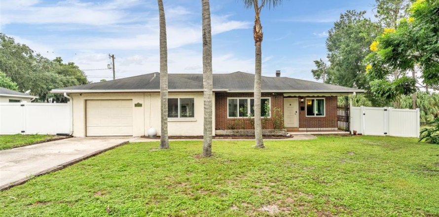 Villa ou maison à Lakeland, Floride 3 chambres, 172.98 m2 № 2406738