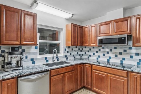 Villa ou maison à vendre à Lakeland, Floride: 3 chambres, 172.98 m2 № 2406738 - photo 12