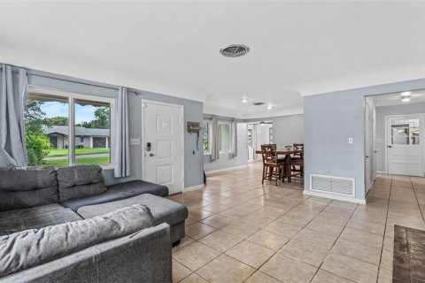 Villa ou maison à vendre à Lakeland, Floride: 3 chambres, 172.98 m2 № 2406738 - photo 4