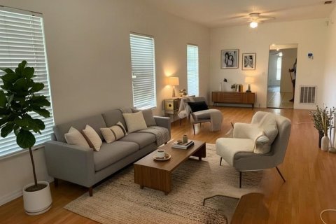 Villa ou maison à vendre à Tampa, Floride: 3 chambres, 129.32 m2 № 2394282 - photo 2