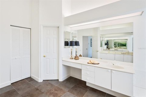 Casa en venta en Bradenton, Florida, 3 dormitorios, 245.54 m2 № 2337208 - foto 23