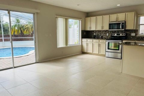 House in Orlando, Florida 4 bedrooms, 170.66 sq.m. № 2236188 - photo 6