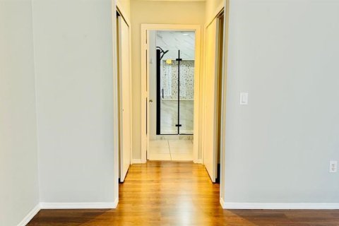 House in Orlando, Florida 4 bedrooms, 170.66 sq.m. № 2236188 - photo 11