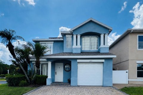 House in Orlando, Florida 4 bedrooms, 170.66 sq.m. № 2236188