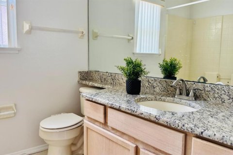 House in Orlando, Florida 4 bedrooms, 170.66 sq.m. № 2236188 - photo 20
