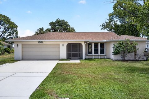 Villa ou maison à Punta Gorda, Floride 3 chambres, 170.38 m2 № 2197164