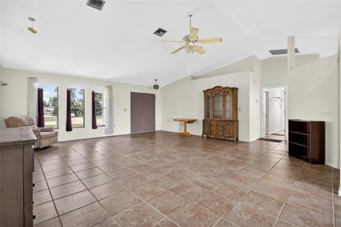 Villa ou maison à vendre à Punta Gorda, Floride: 3 chambres, 170.38 m2 № 2197164 - photo 4