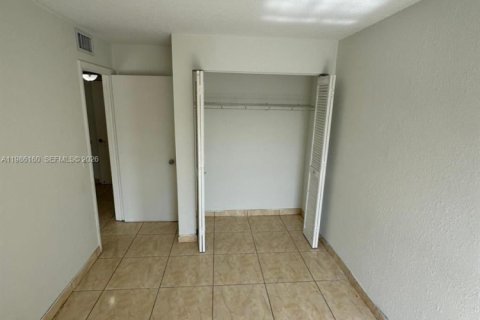 Townhouse in West Palm Beach, Florida 3 bedrooms, 124.86 sq.m. № 2047648 - photo 6