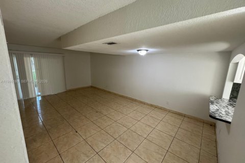 Townhouse in West Palm Beach, Florida 3 bedrooms, 124.86 sq.m. № 2047648 - photo 9