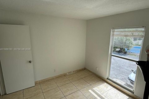Townhouse in West Palm Beach, Florida 3 bedrooms, 124.86 sq.m. № 2047648 - photo 16