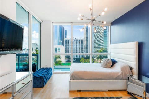 Condo in Miami, Florida, 2 bedrooms  № 1928534 - photo 2
