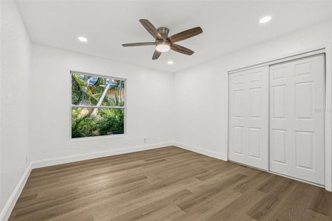 Casa en venta en Saint Petersburg, Florida, 3 dormitorios, 130.81 m2 № 1898557 - foto 23