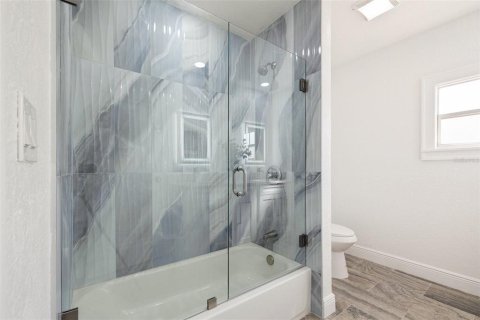 Casa en venta en Saint Petersburg, Florida, 3 dormitorios, 130.81 m2 № 1898557 - foto 26