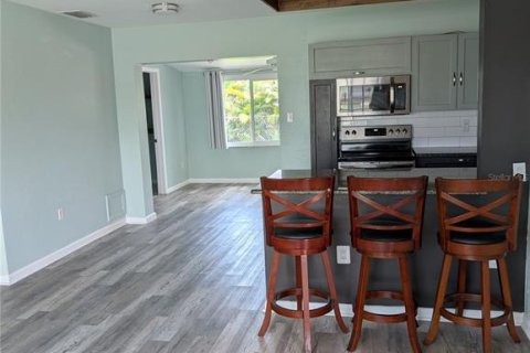 Villa ou maison à vendre à Port Charlotte, Floride: 2 chambres, 89.93 m2 № 2219514 - photo 11