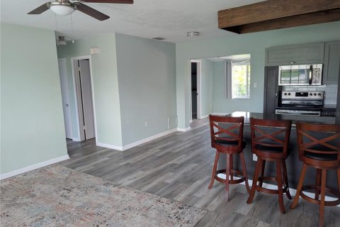 Villa ou maison à vendre à Port Charlotte, Floride: 2 chambres, 89.93 m2 № 2219514 - photo 10