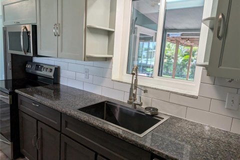 Villa ou maison à vendre à Port Charlotte, Floride: 2 chambres, 89.93 m2 № 2219514 - photo 25