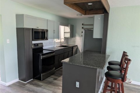 Villa ou maison à vendre à Port Charlotte, Floride: 2 chambres, 89.93 m2 № 2219514 - photo 18