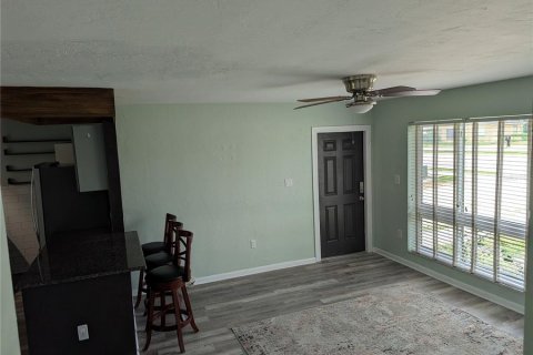Villa ou maison à vendre à Port Charlotte, Floride: 2 chambres, 89.93 m2 № 2219514 - photo 17