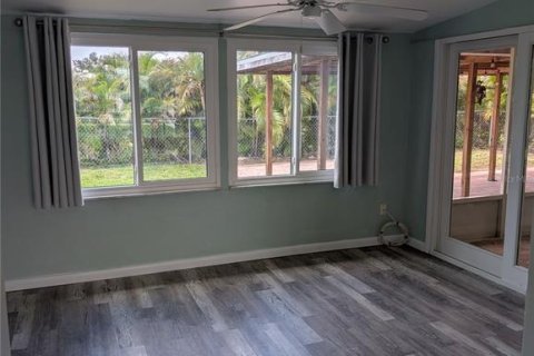 Villa ou maison à vendre à Port Charlotte, Floride: 2 chambres, 89.93 m2 № 2219514 - photo 30