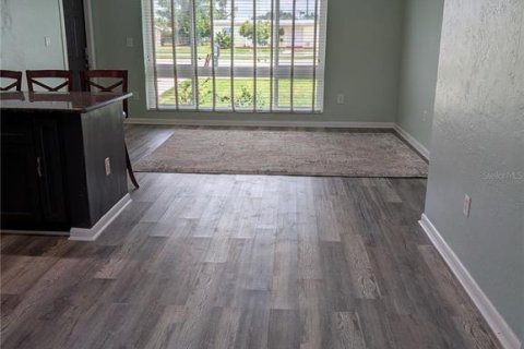 Villa ou maison à vendre à Port Charlotte, Floride: 2 chambres, 89.93 m2 № 2219514 - photo 29