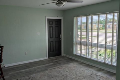 Villa ou maison à vendre à Port Charlotte, Floride: 2 chambres, 89.93 m2 № 2219514 - photo 15