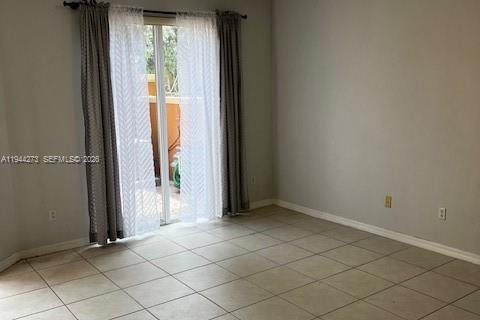 Touwnhouse à louer à Dania Beach, Floride: 2 chambres, 102.19 m2 № 2001327 - photo 13